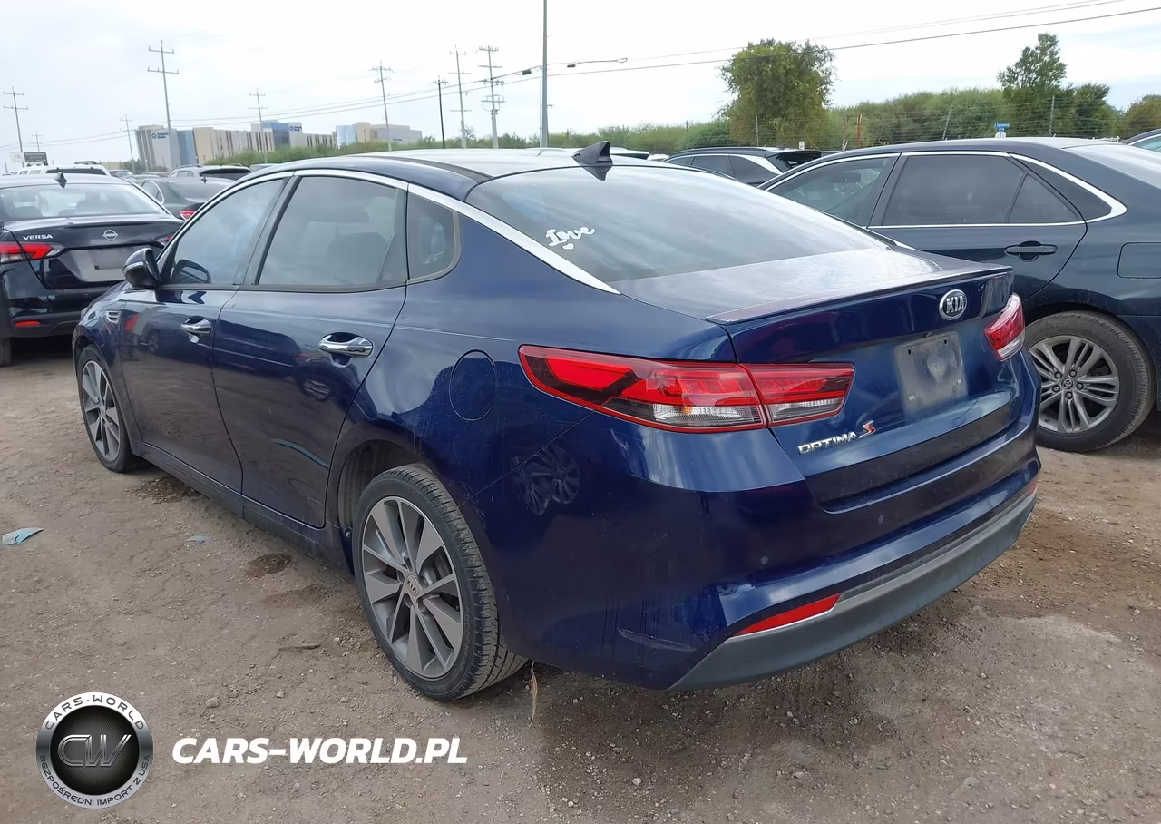 2018 Kia Optima S VIN:5XXGT4L35JG255617 - 3
