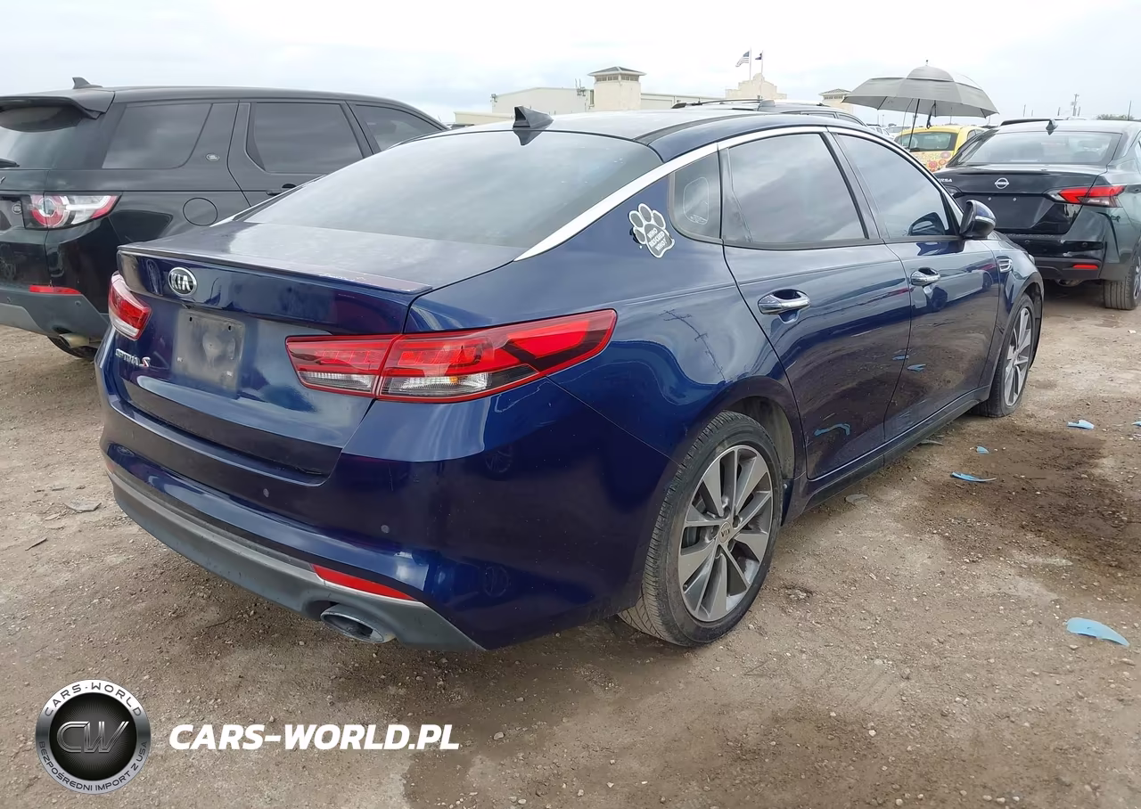 2018 Kia Optima S VIN:5XXGT4L35JG255617 - 4