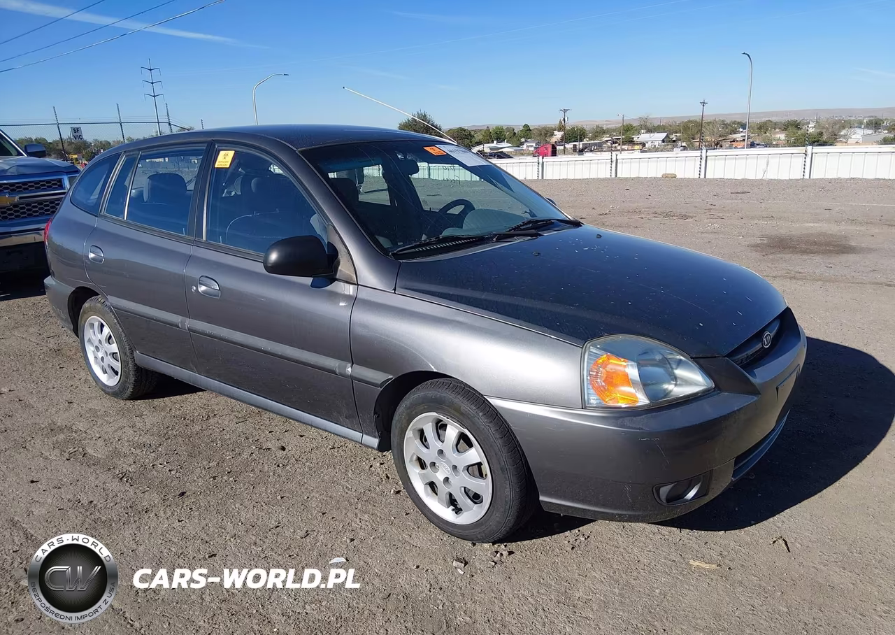 2003 Kia Rio Cinco