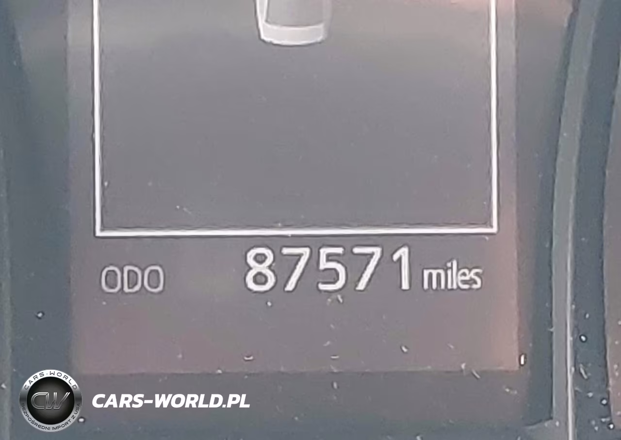 2020 Toyota Camry Le VIN:4T1C11AK8LU336620 - 15