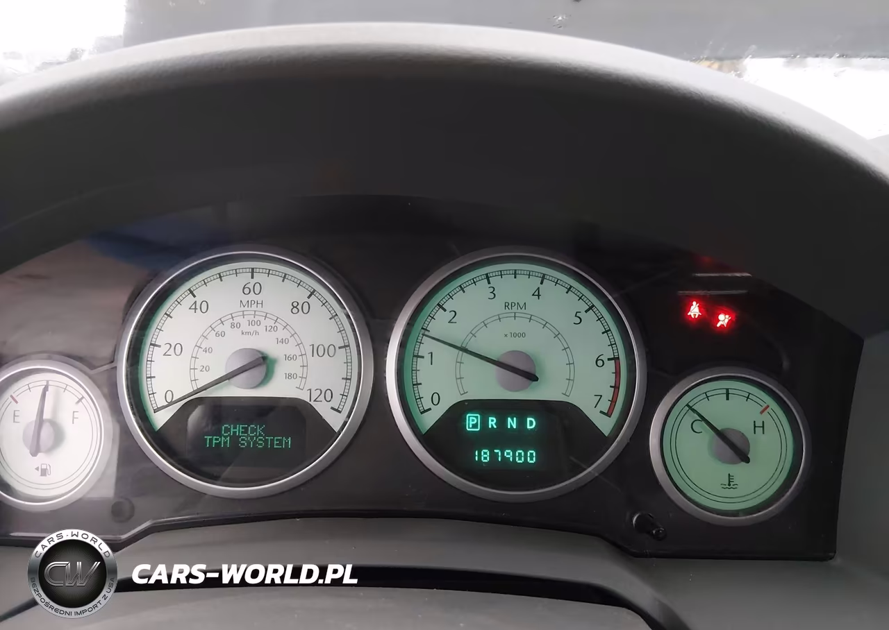 2008 Chrysler Town & Country Touring VIN:2A8HR54P88R613569 - 7