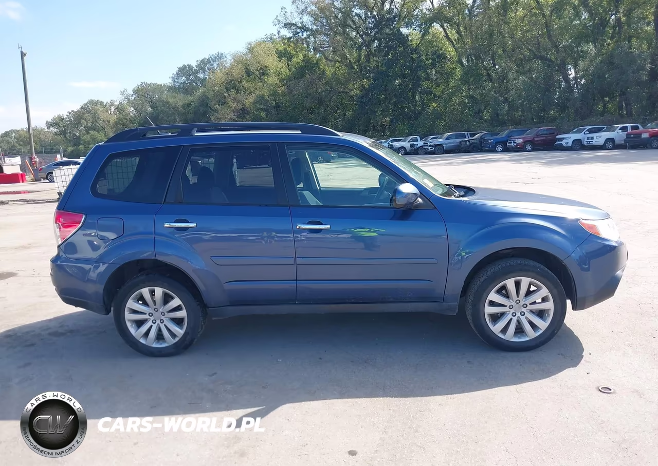 2011 Subaru Forester 2.5X Premium VIN:JF2SHBDCXBH776658 - 13
