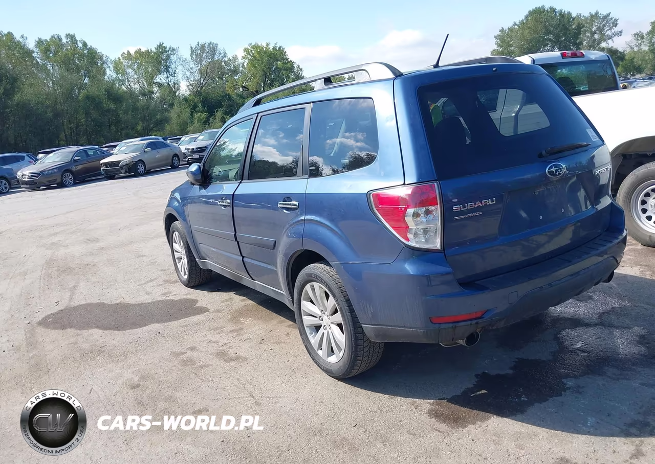 2011 Subaru Forester 2.5X Premium VIN:JF2SHBDCXBH776658 - 3