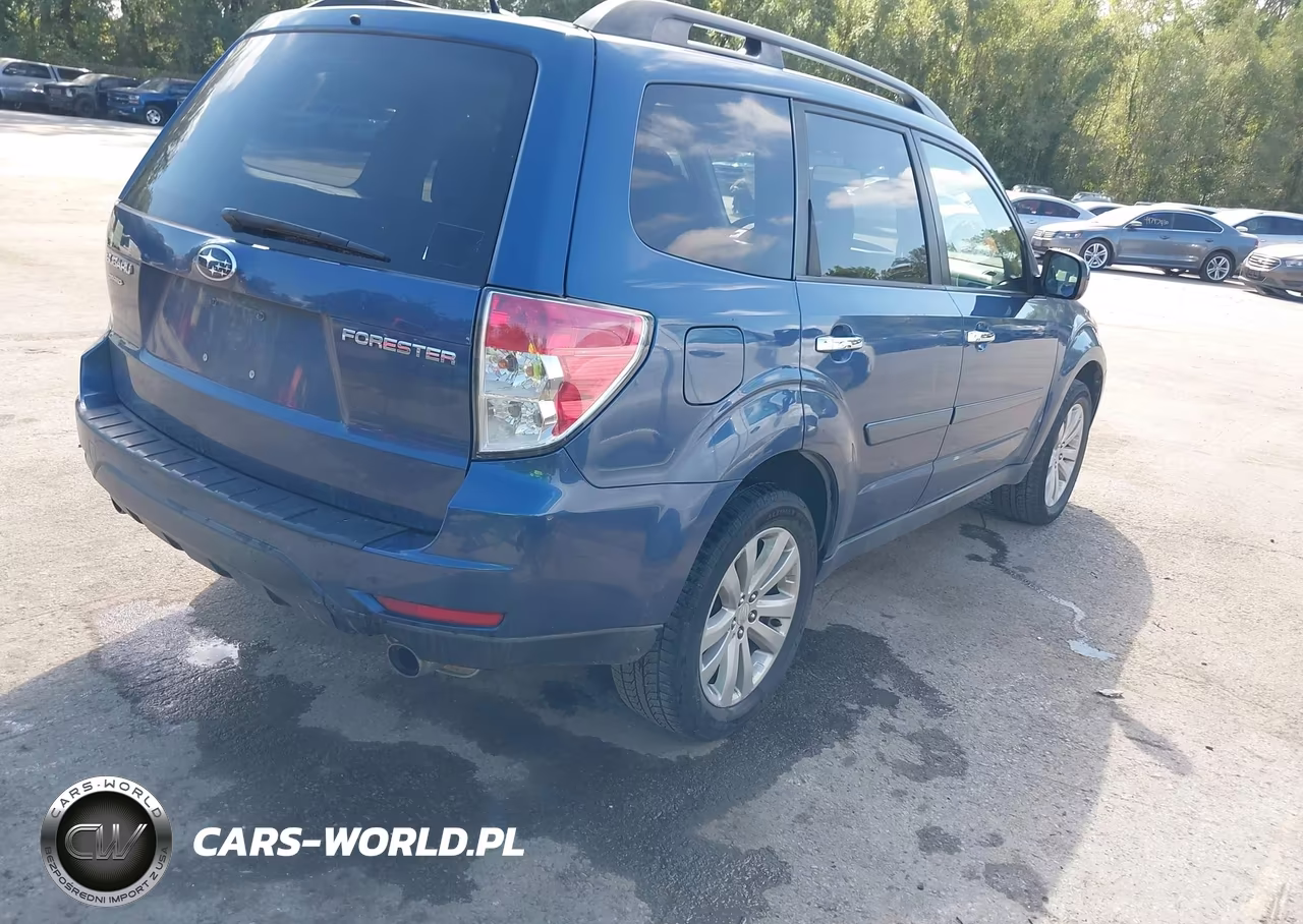 2011 Subaru Forester 2.5X Premium VIN:JF2SHBDCXBH776658 - 4