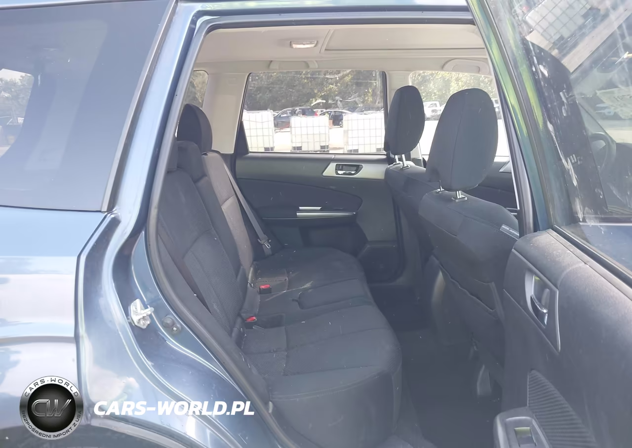 2011 Subaru Forester 2.5X Premium VIN:JF2SHBDCXBH776658 - 8