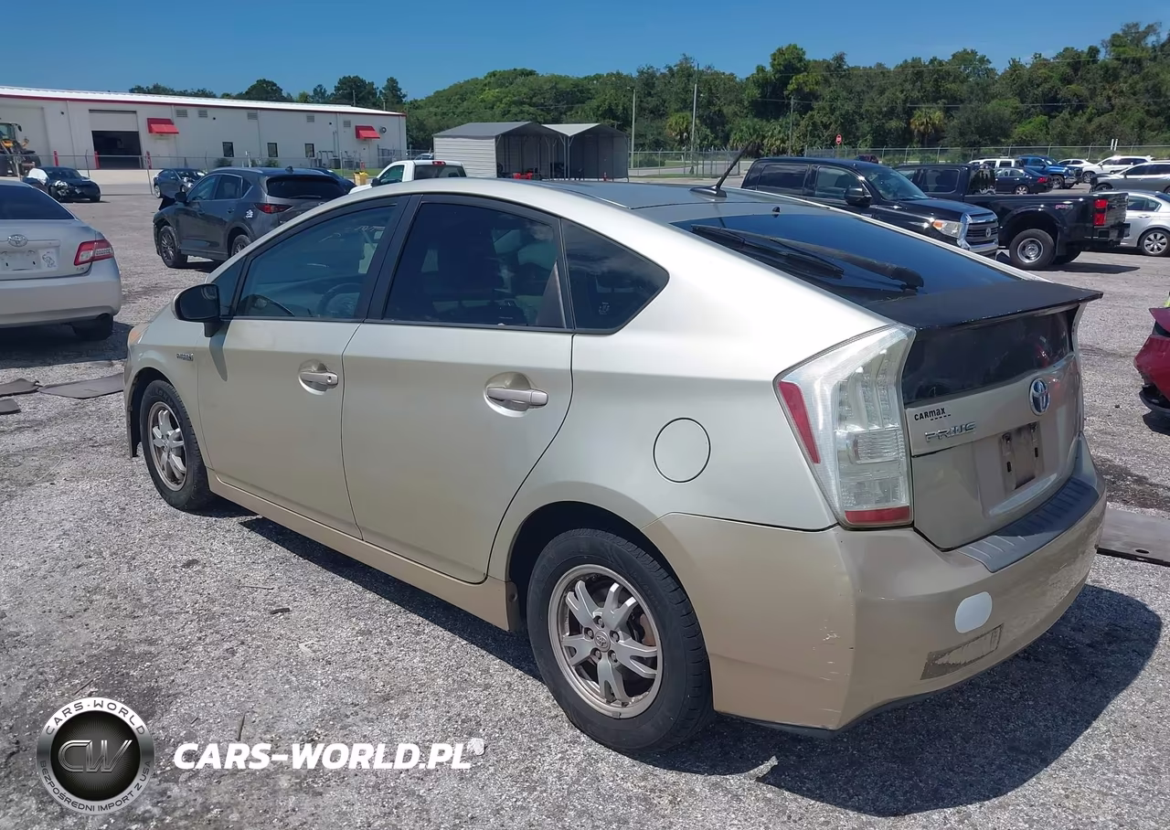 2011 Toyota Prius Two VIN:JTDKN3DU1B0261696 - 3