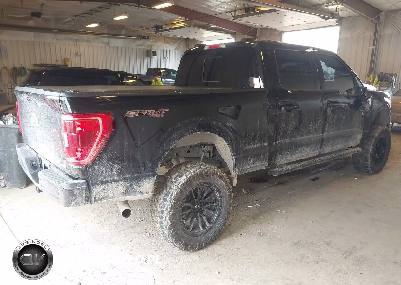 2023 Ford F-150 Xlt VIN:1FTFW1E82PFA50726 - 4