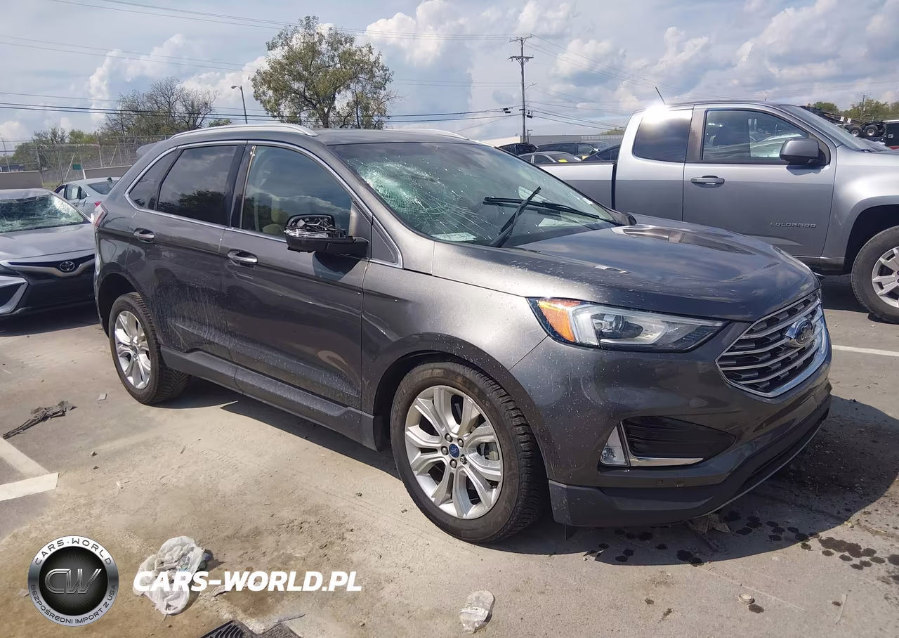2020 Ford Edge Titanium