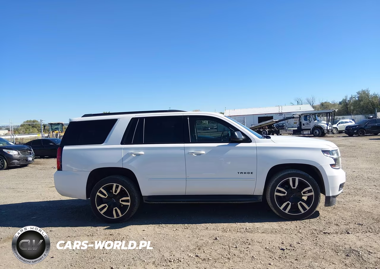 2018 Chevrolet Tahoe Premier VIN:1GNSKCKC1JR107557 - 13