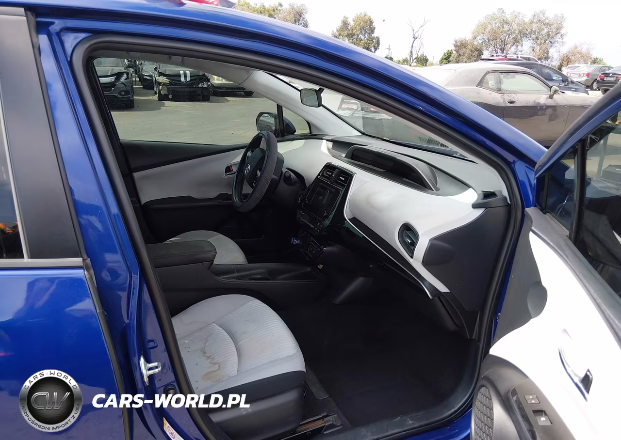2017 Toyota Prius Two VIN:JTDKBRFU8H3548906 - 5