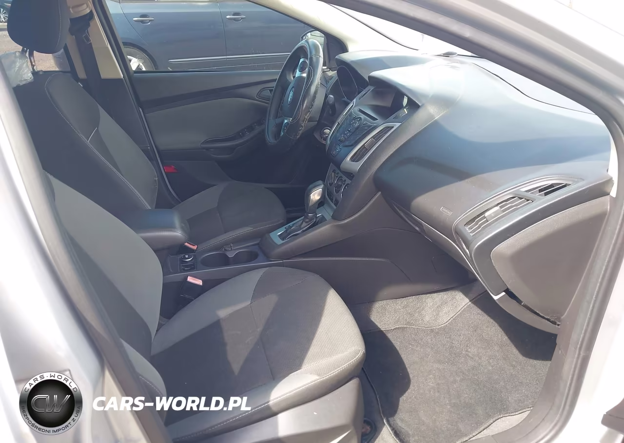2012 Ford Focus Se VIN:1FAHP3F24CL298599 - 5