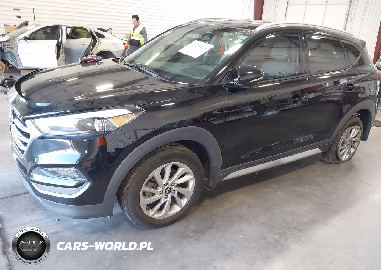 2017 Hyundai Tucson Se Plus VIN:KM8J33A43HU552588 - 2