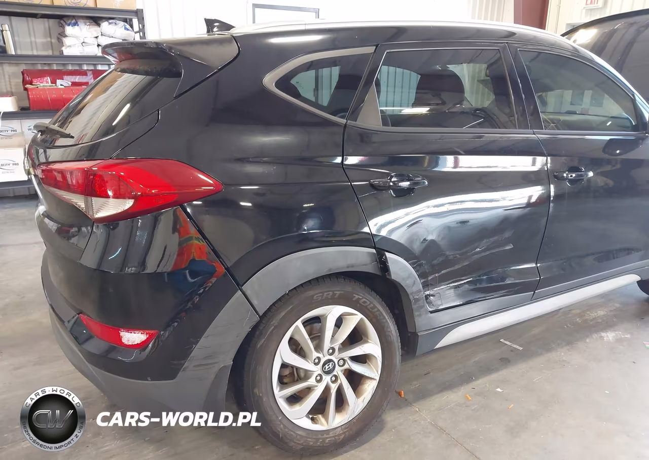 2017 Hyundai Tucson Se Plus VIN:KM8J33A43HU552588 - 6