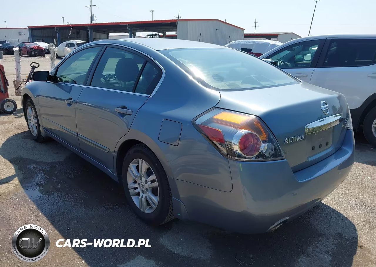 2011 Nissan Altima 2.5 S VIN:1N4AL2AP8BN492923 - 3