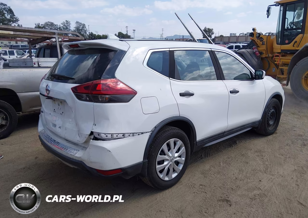 2018 Nissan Rogue S VIN:5N1AT2MT9JC772777 - 4