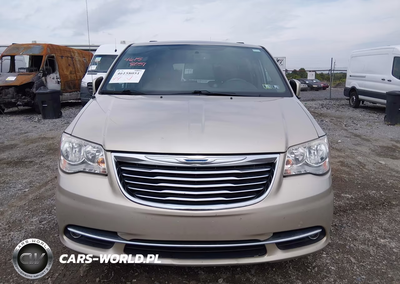 2016 Chrysler Town & Country Touring VIN:2C4RC1BG8GR300366 - 6