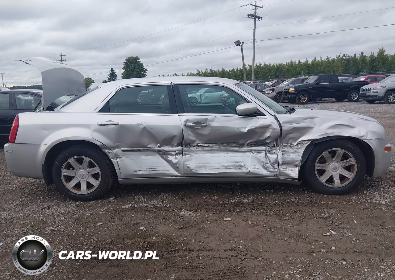 2005 Chrysler 300 Touring VIN:2C3JA53G35H108983 - 13