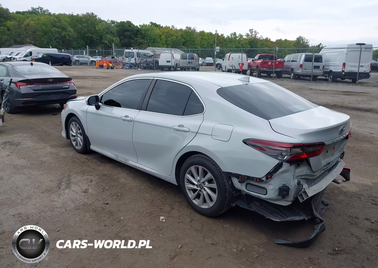 2022 Toyota Camry Le VIN:4T1C11AK6NU002668 - 3
