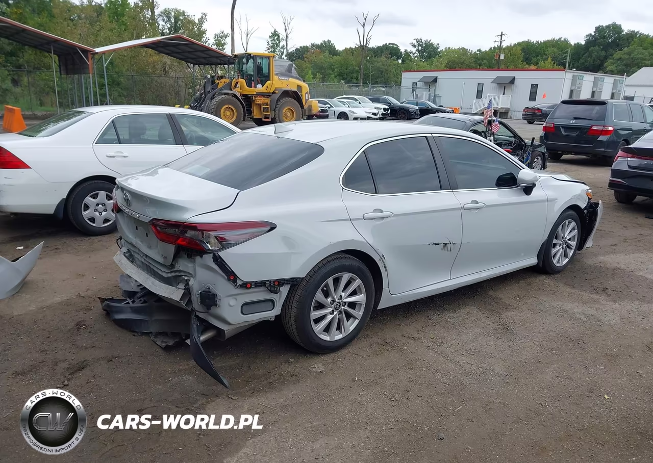 2022 Toyota Camry Le VIN:4T1C11AK6NU002668 - 4