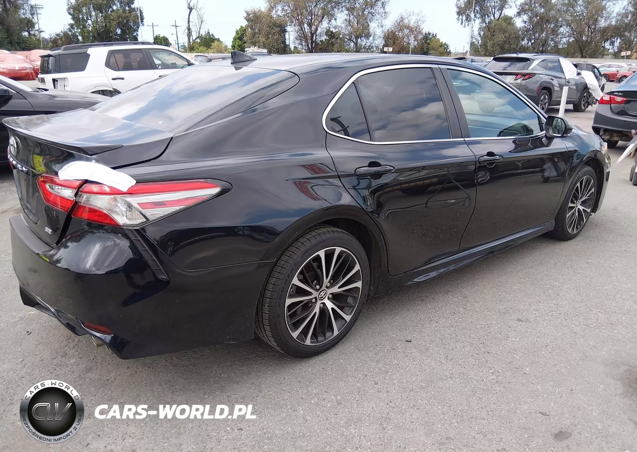 2019 Toyota Camry Se VIN:4T1B11HK5KU712061 - 4