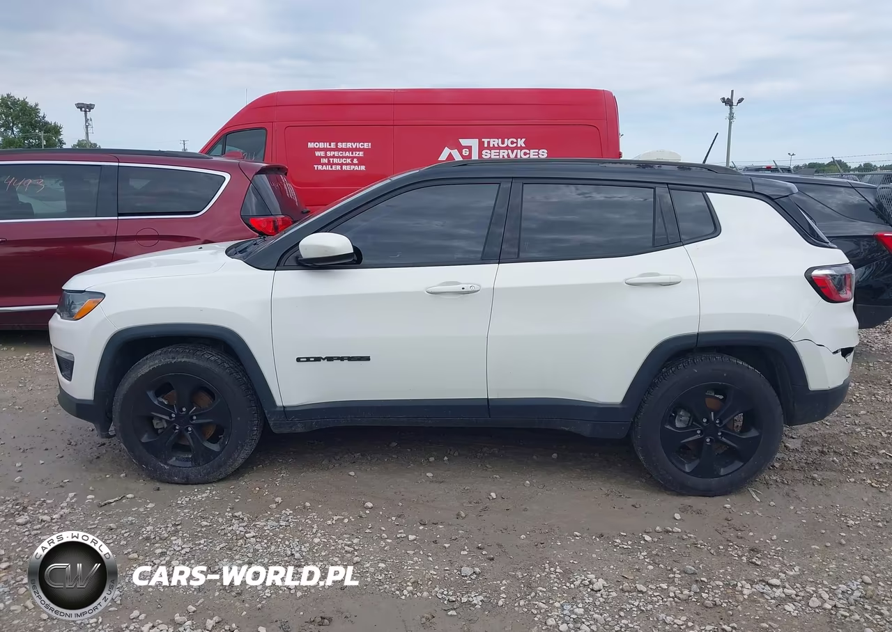 2017 Jeep New Compass Latitude 4X4 VIN:3C4NJDBBXJT394698 - 14