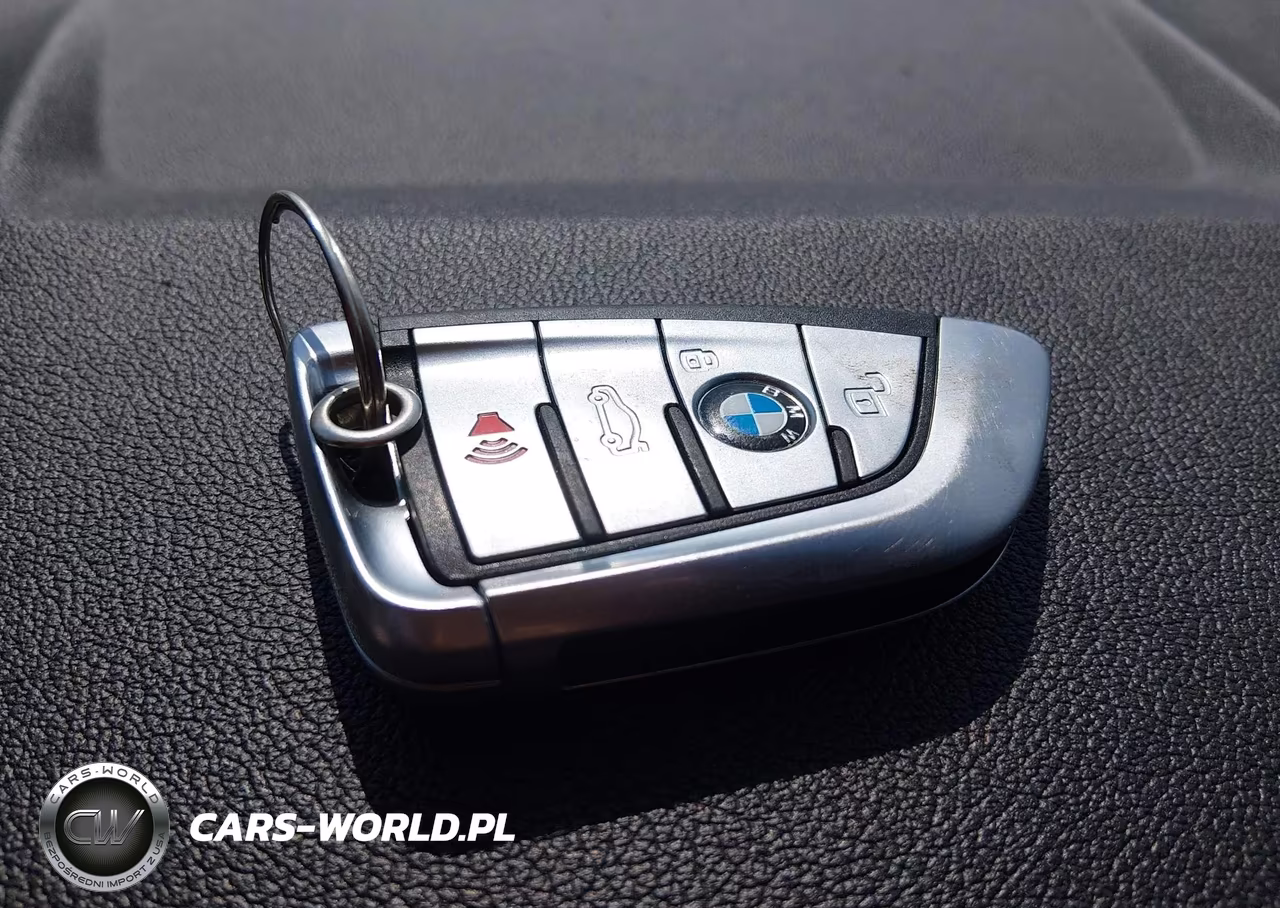 2020 BMW X3 xDrive30I VIN:5UXTY5C03L9C92694 - 11