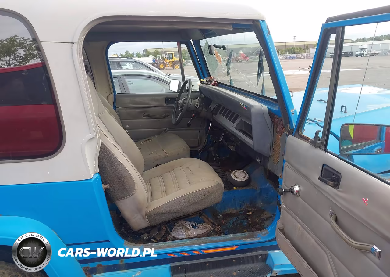 1989 Jeep Wrangler - Yj Islander VIN:2J4FY39M3KJ110861 - 5