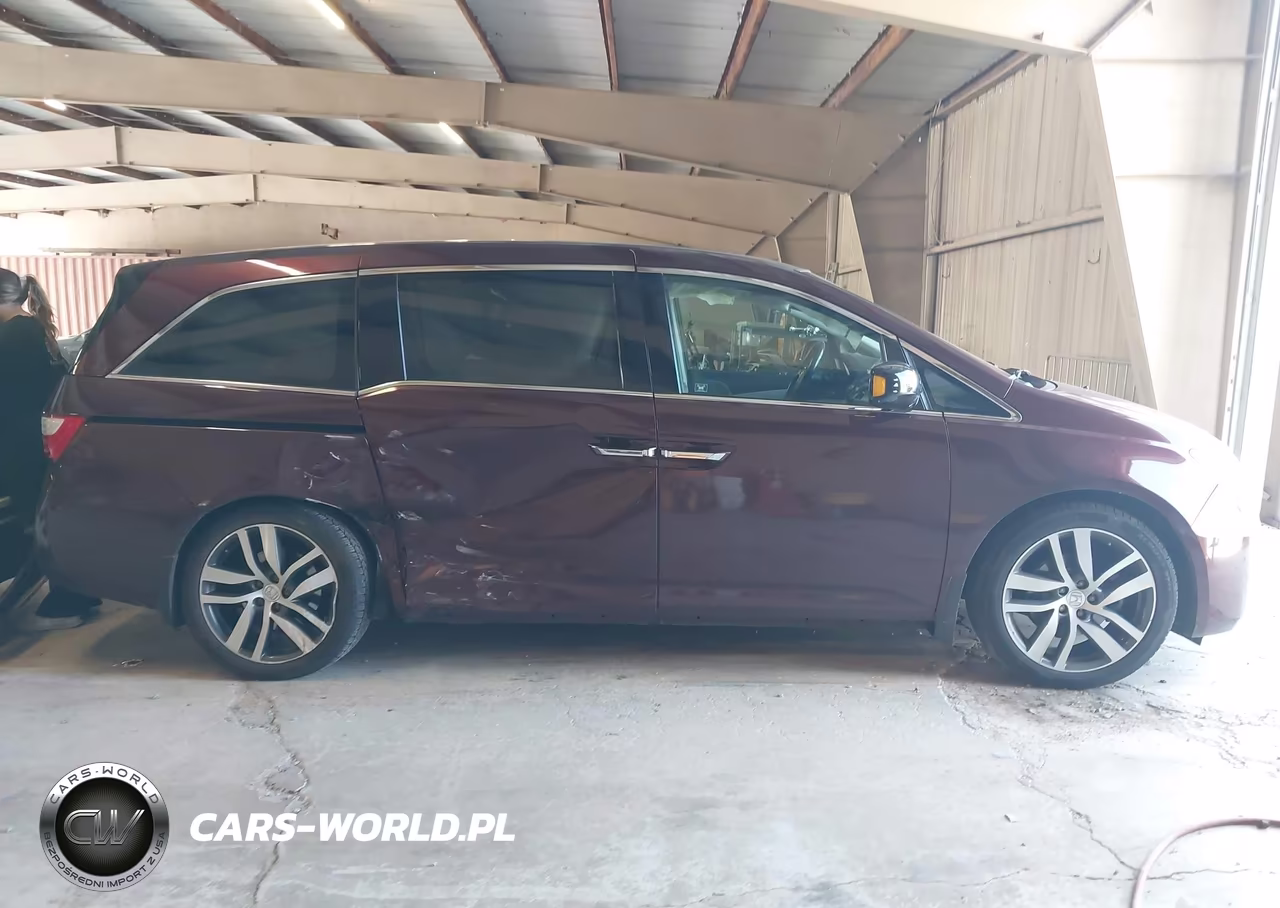 2012 Honda Odyssey Touring-Touring Elite VIN:5FNRL5H90CB133409 - 13