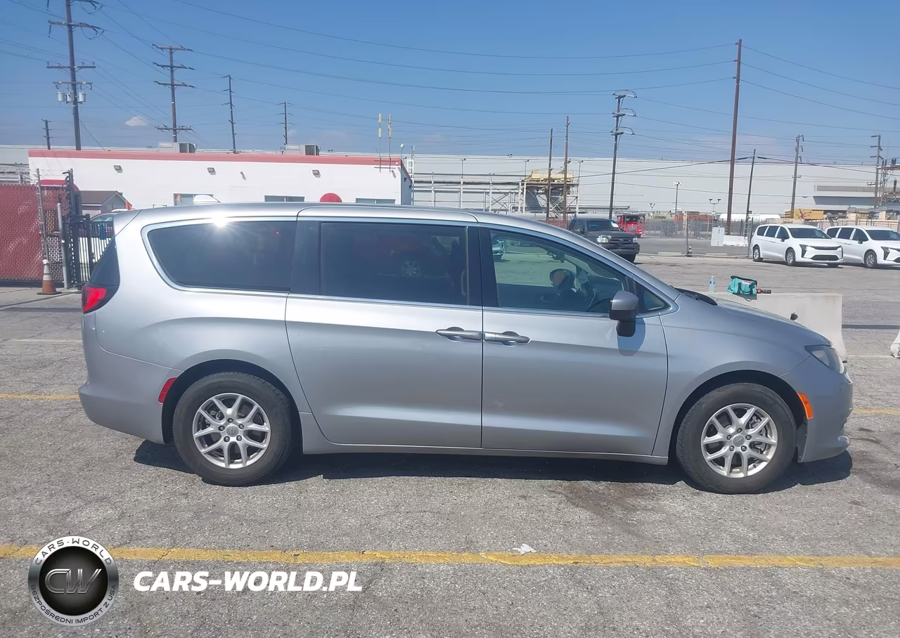 2020 Chrysler Voyager Lx VIN:2C4RC1CGXLR211746 - 14