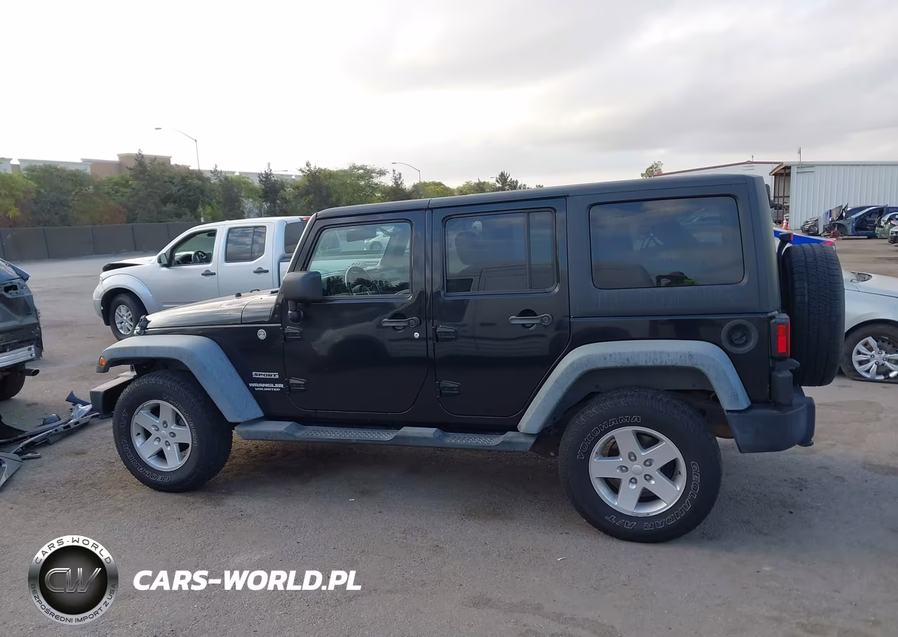 2012 Jeep Wrangler Unlimited Sport VIN:1C4BJWDG6CL121506 - 14