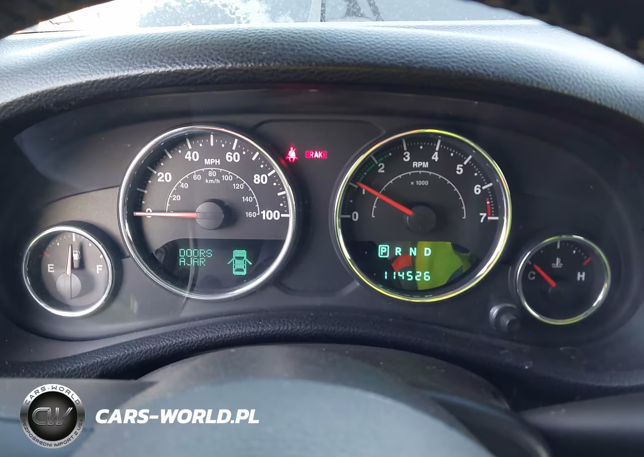 2012 Jeep Wrangler Unlimited Sport VIN:1C4BJWDG6CL121506 - 7