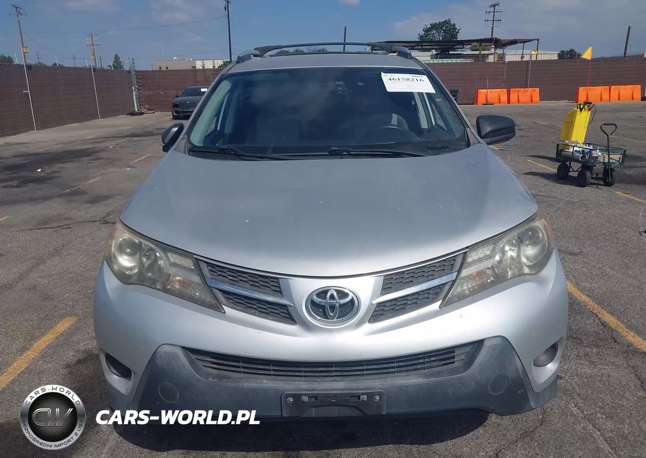 2015 Toyota Rav4 Le VIN:JTMZFREV6FD069100 - 12