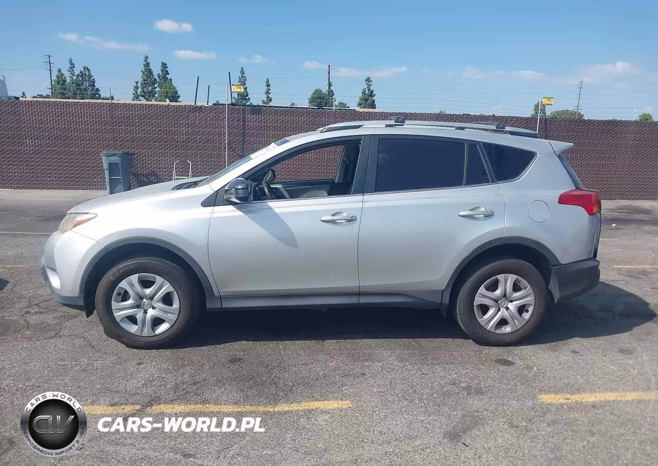 2015 Toyota Rav4 Le VIN:JTMZFREV6FD069100 - 14