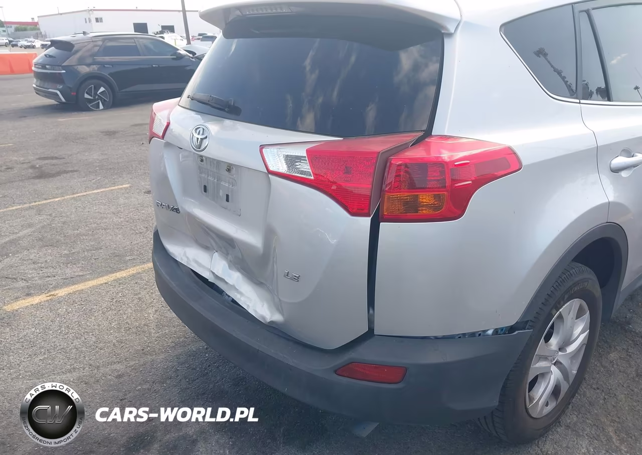2015 Toyota Rav4 Le VIN:JTMZFREV6FD069100 - 17