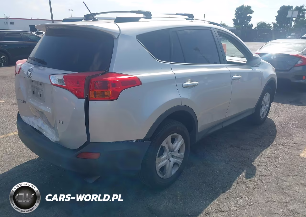 2015 Toyota Rav4 Le VIN:JTMZFREV6FD069100 - 4
