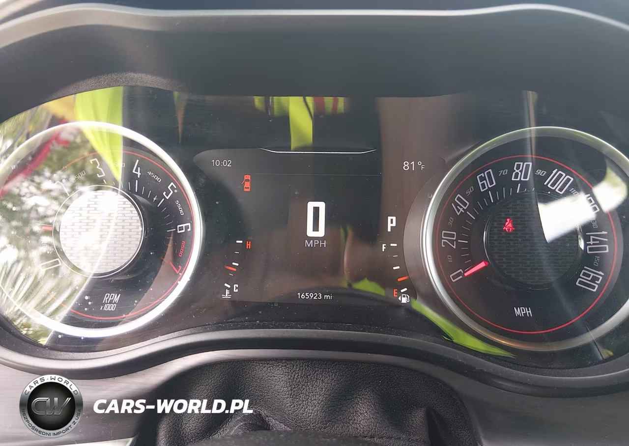 2018 Dodge Challenger Sxt VIN:2C3CDZAG6JH121960 - 7