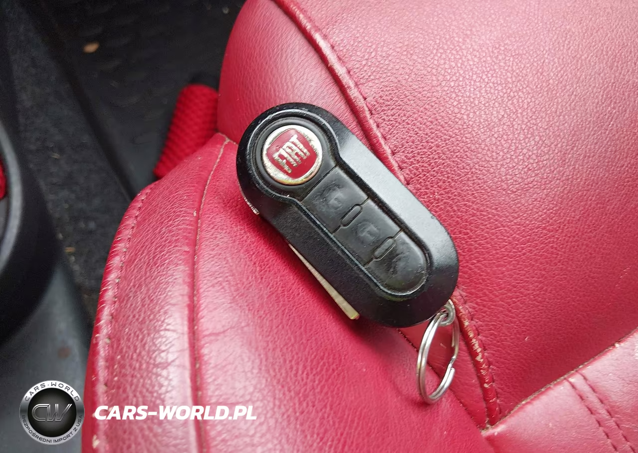 2012 Fiat 500C Lounge VIN:3C3CFFER2CT335228 - 11