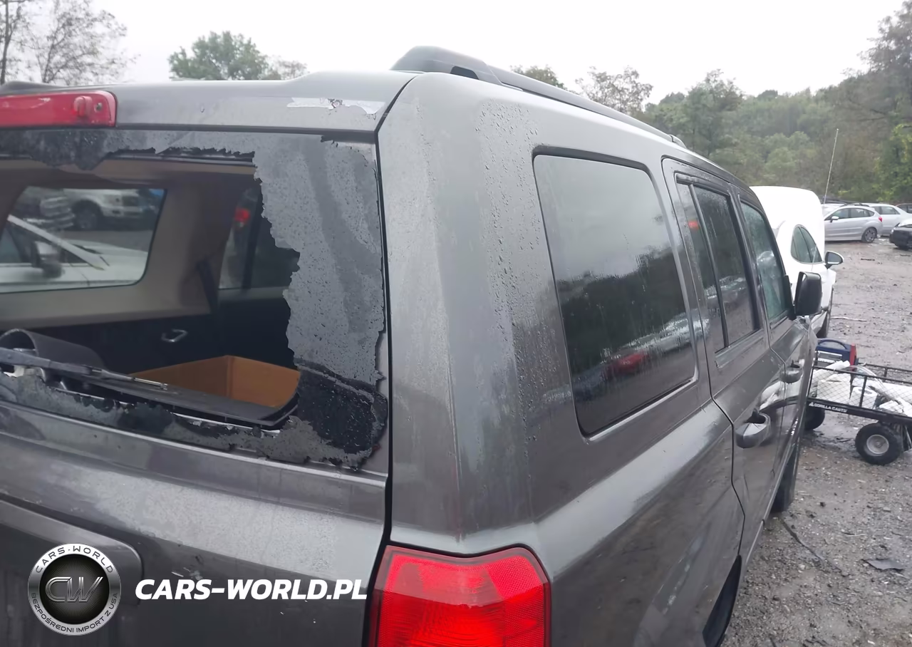 2015 Jeep Patriot Sport VIN:1C4NJPBB7FD318967 - 12