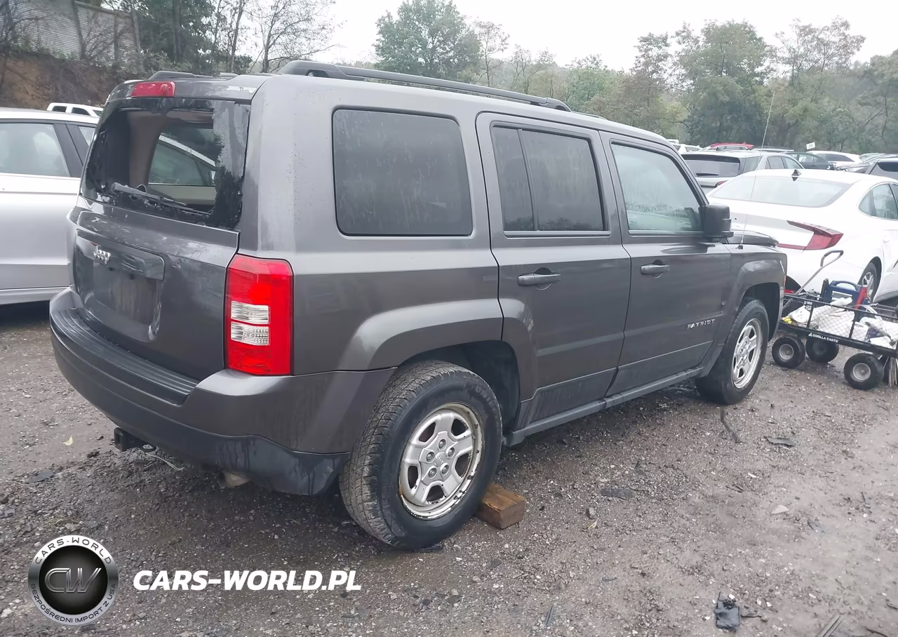 2015 Jeep Patriot Sport VIN:1C4NJPBB7FD318967 - 4