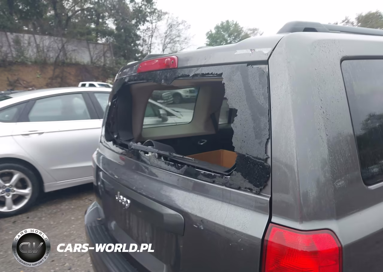 2015 Jeep Patriot Sport VIN:1C4NJPBB7FD318967 - 6