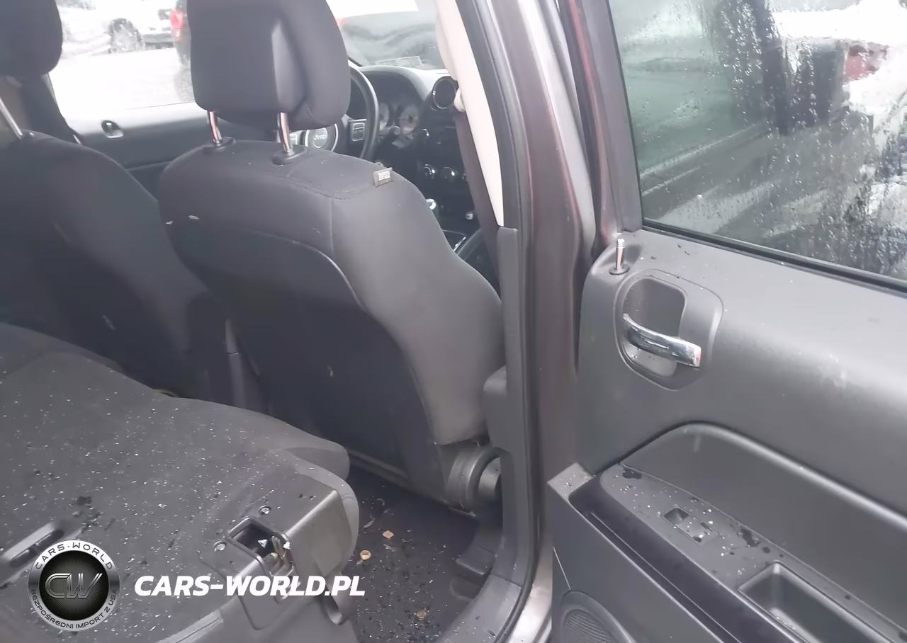 2015 Jeep Patriot Sport VIN:1C4NJPBB7FD318967 - 8