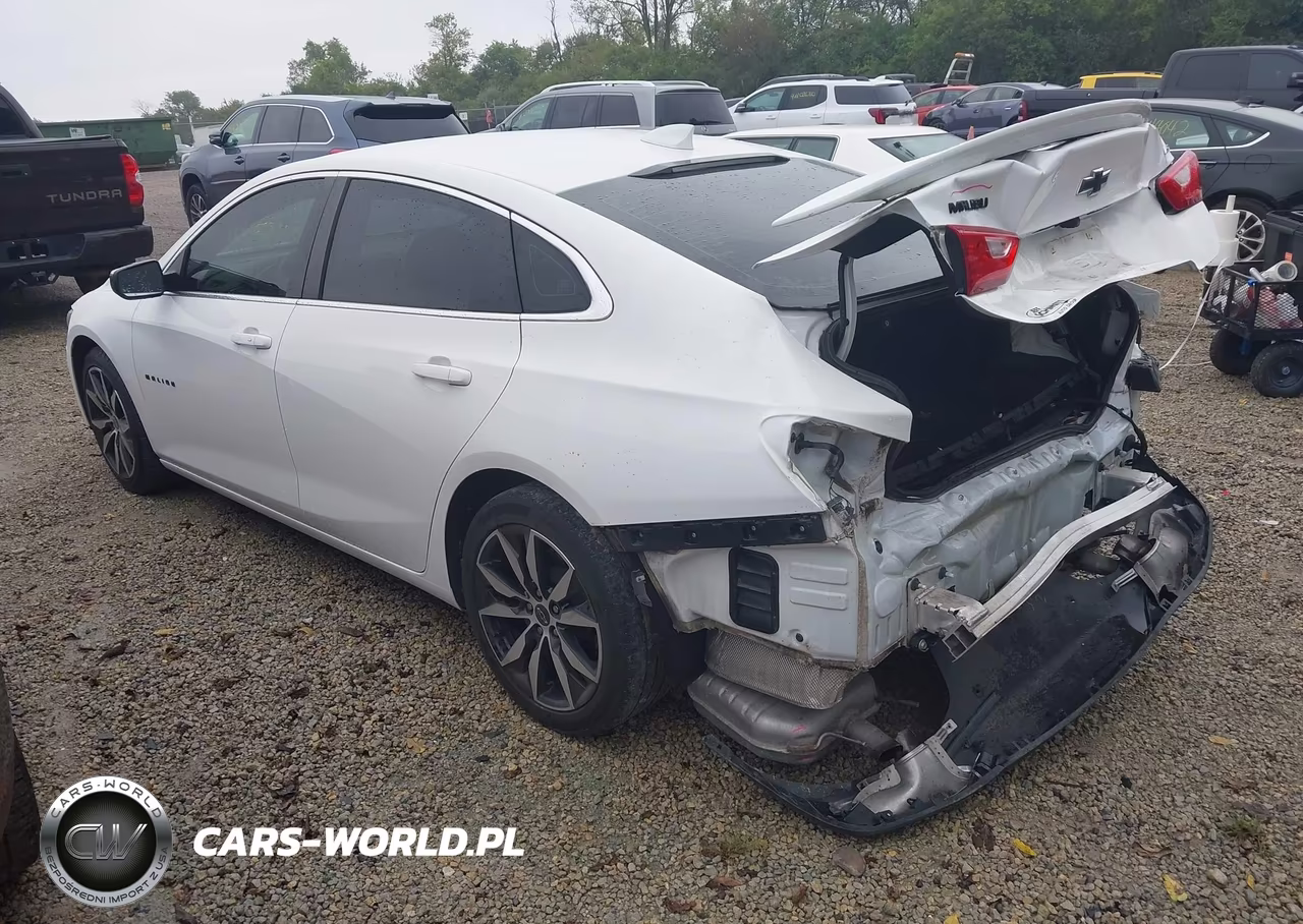 2021 Chevrolet Malibu Rs VIN:1G1ZG5ST8MF063592 - 3