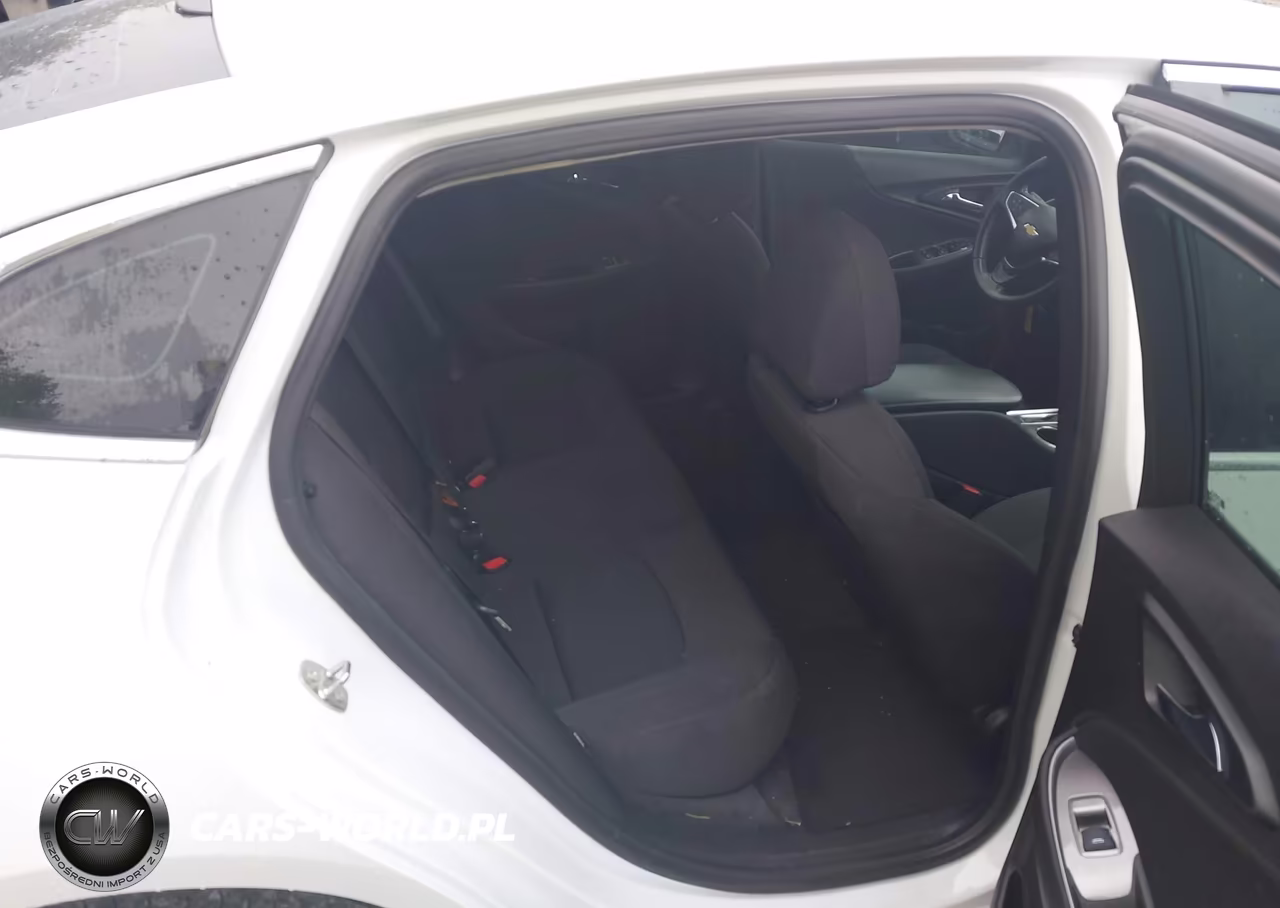 2021 Chevrolet Malibu Rs VIN:1G1ZG5ST8MF063592 - 8