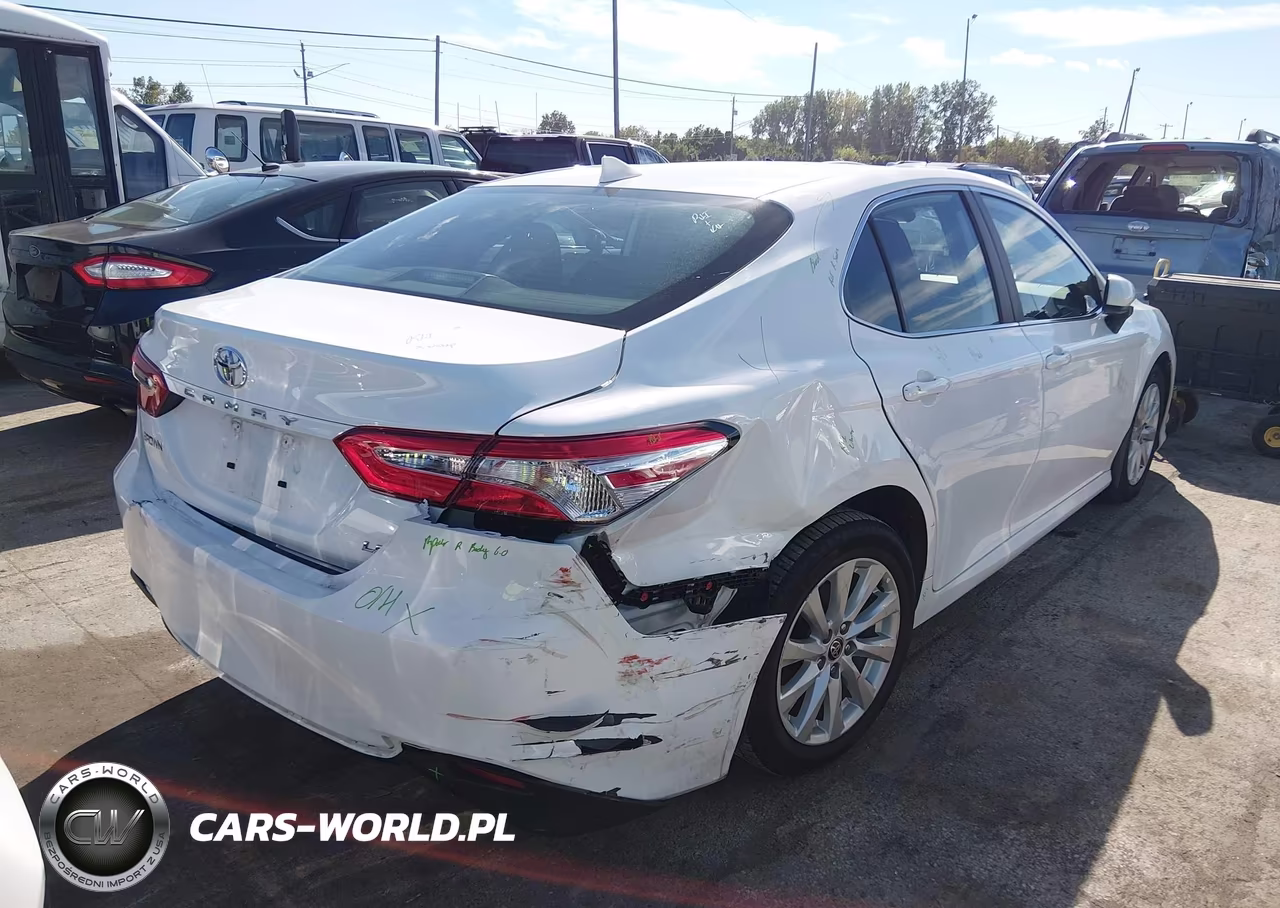 2020 Toyota Camry Le VIN:4T1C11AK7LU956665 - 4