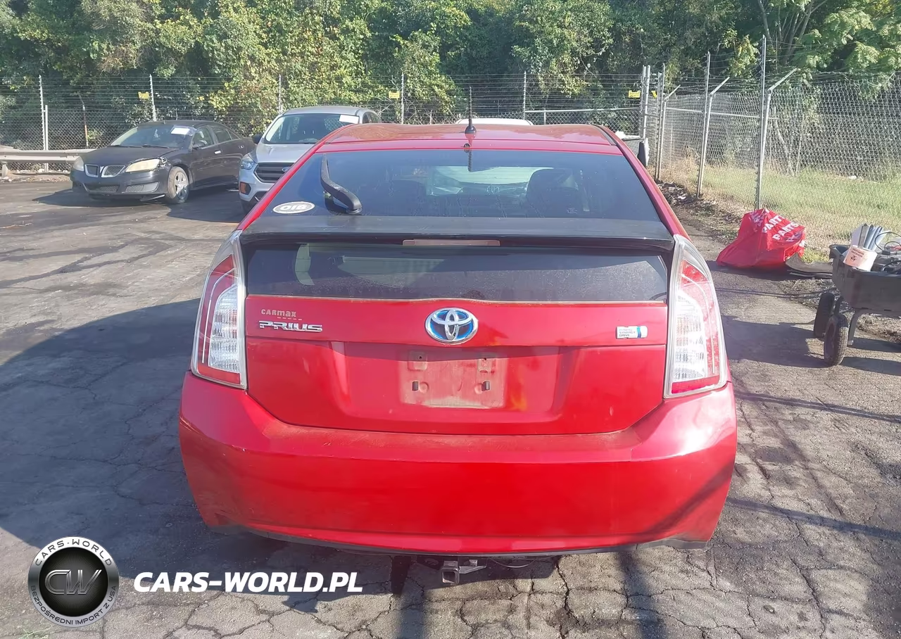 2013 Toyota Prius Two VIN:JTDKN3DU2D5648375 - 17