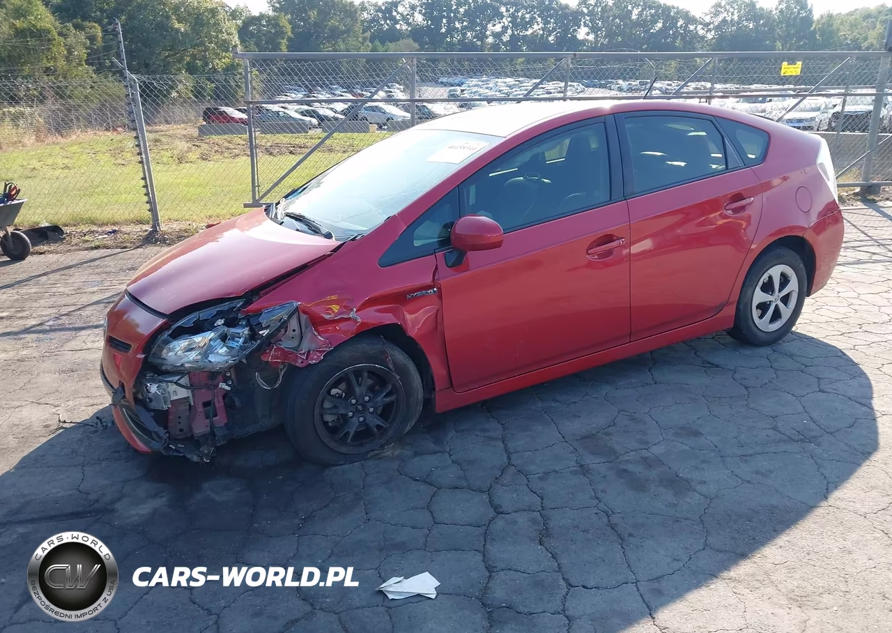 2013 Toyota Prius Two VIN:JTDKN3DU2D5648375 - 2