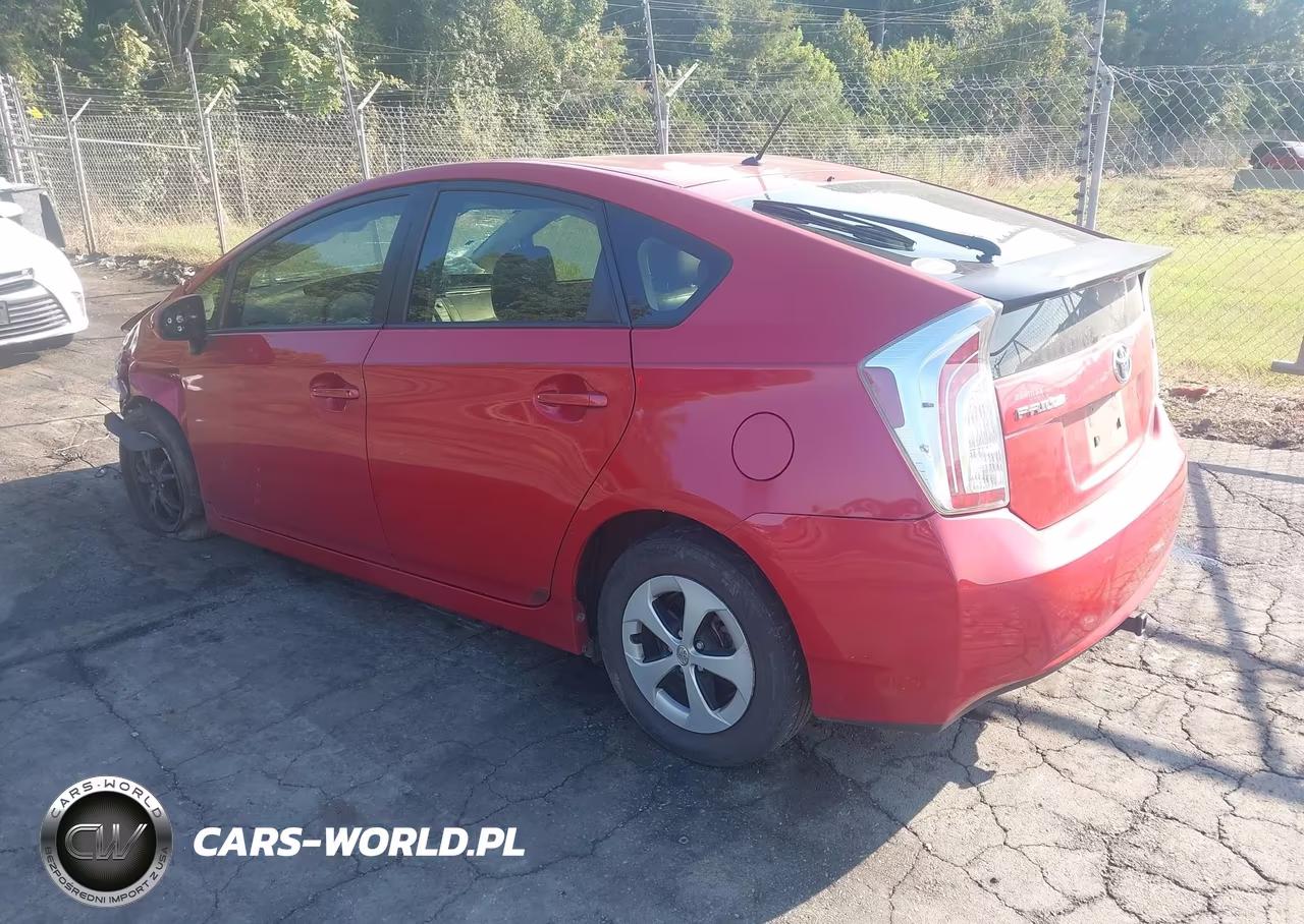 2013 Toyota Prius Two VIN:JTDKN3DU2D5648375 - 3
