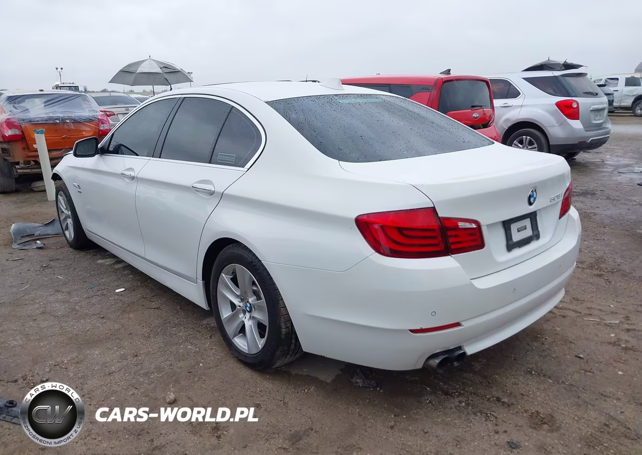 2012 BMW 528I xDrive VIN:WBAXH5C52CDW11766 - 3
