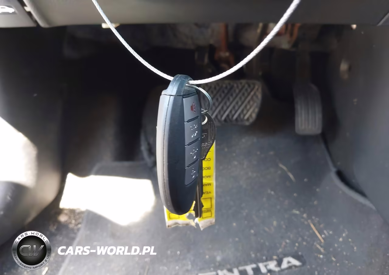 2019 Nissan Sentra S VIN:3N1AB7AP8KY316907 - 11