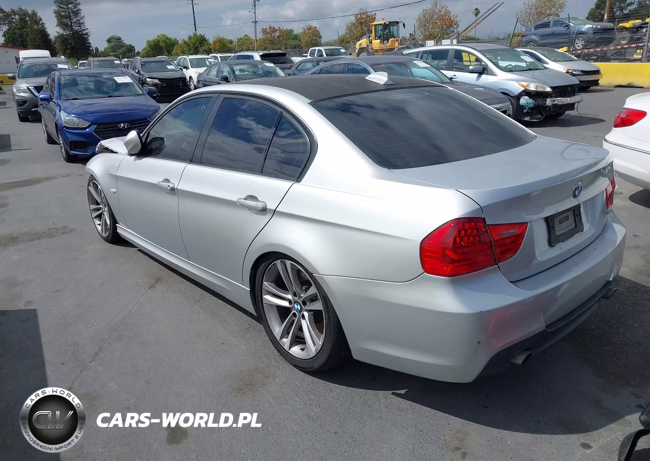 2011 BMW 335I VIN:WBAPM5C5XBF182097 - 3